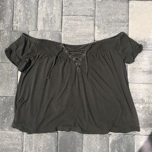 Boxy Off the Shoulder | M